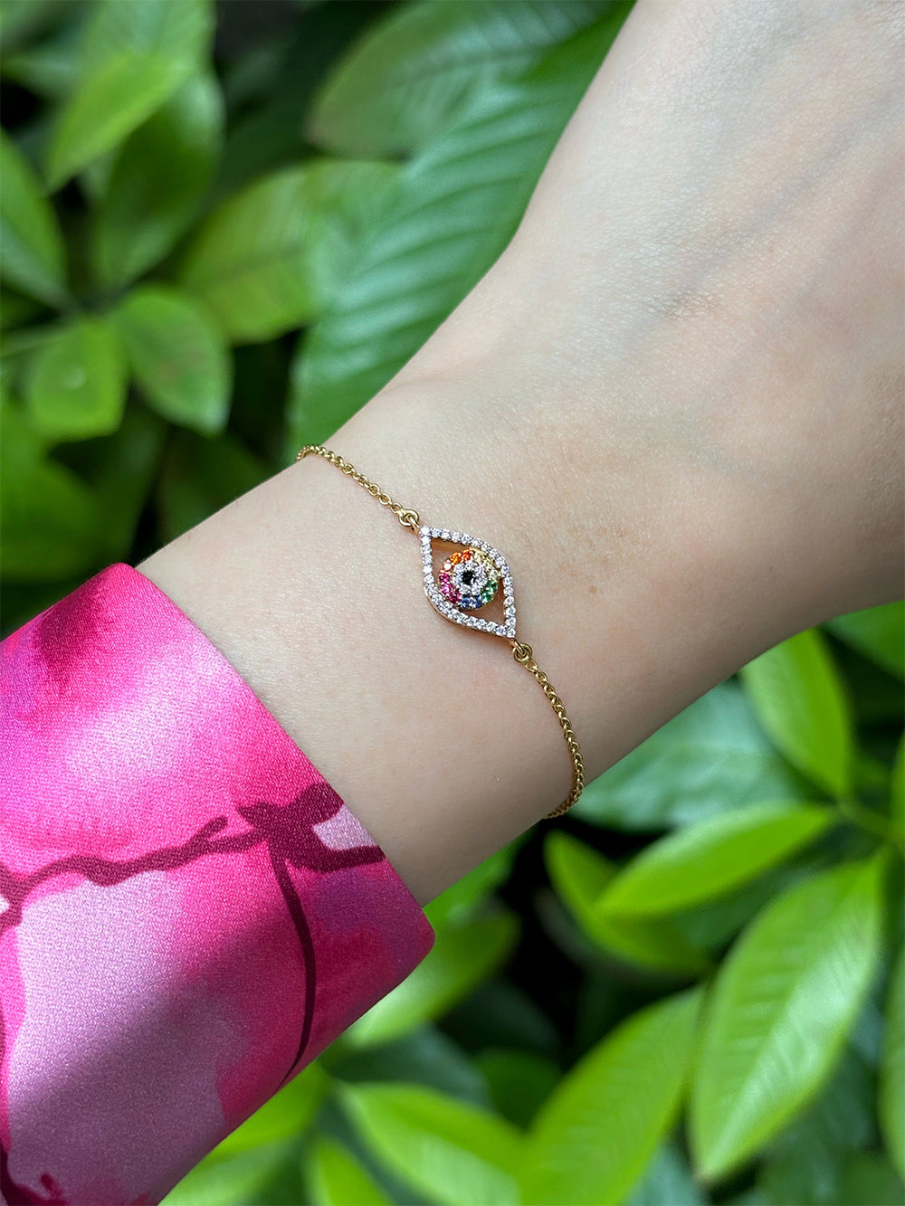 Copenhagen evil eye necklace with a sleek design, offering stylish protection for women’s everyday wear