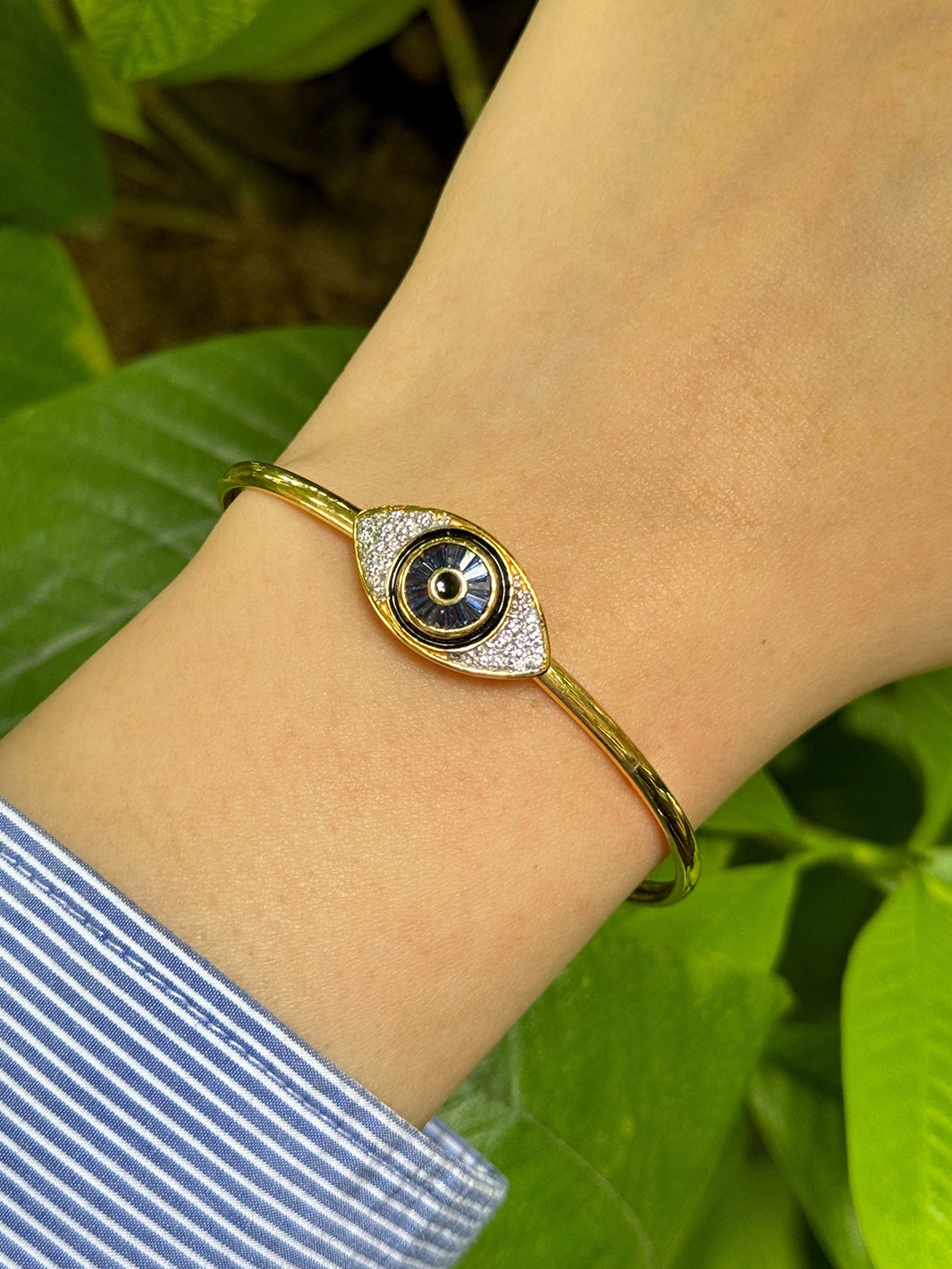 Bahamas Evil Eye Slide Bangle